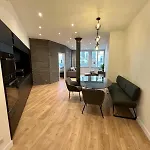 Spacious Newly Renovated Loft With Ac
