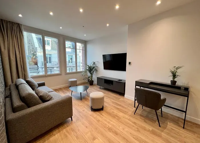 Spacious Newly Renovated Loft With Ac