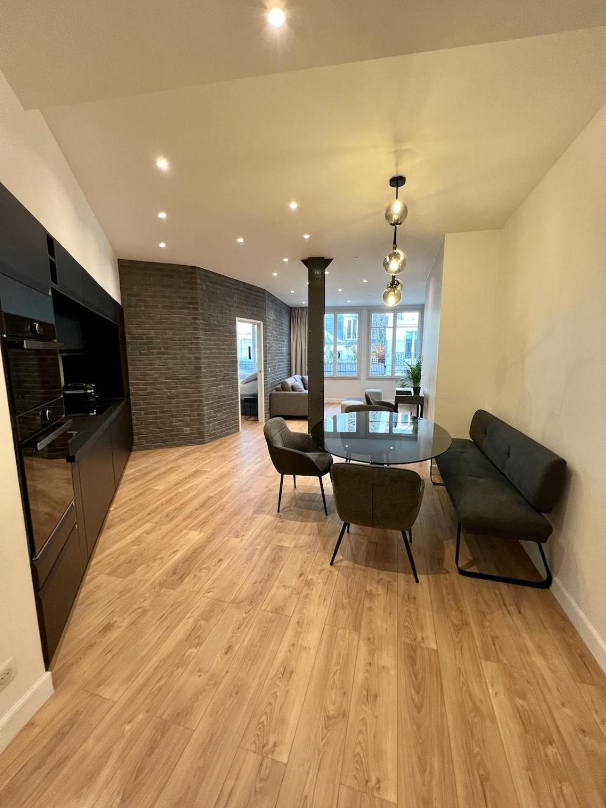 Spacious Newly Renovated Loft With Ac Appartement